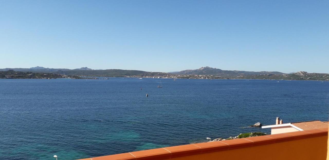 Appartamentino Panoramico...Con Finestra Sul Mare! 马达莱纳 外观 照片
