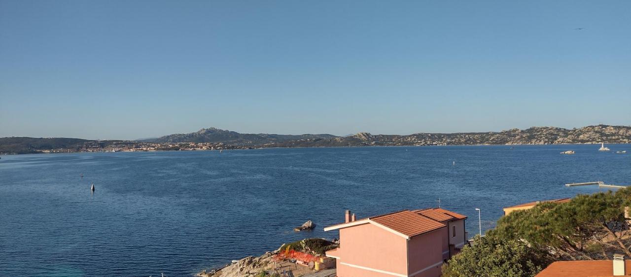Appartamentino Panoramico...Con Finestra Sul Mare! 马达莱纳 外观 照片