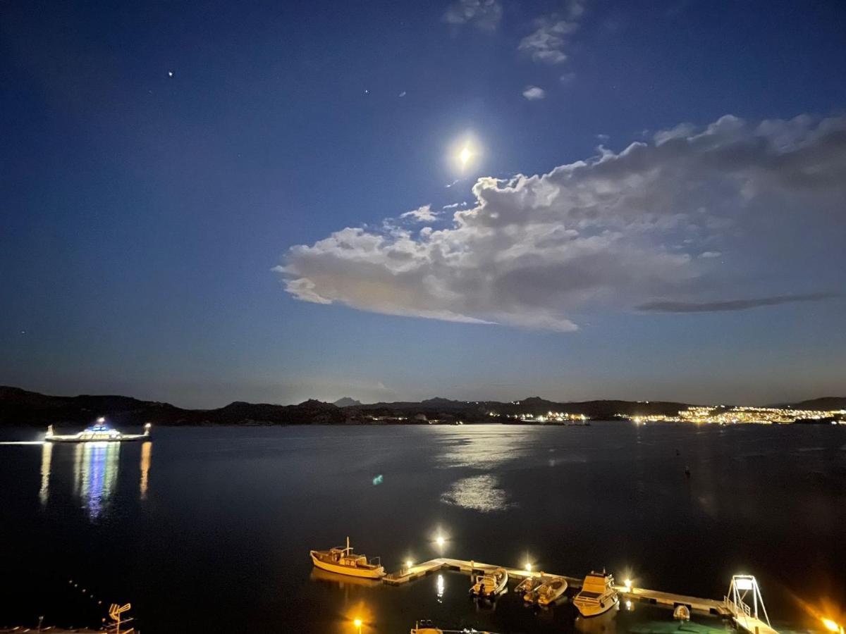 Appartamentino Panoramico...Con Finestra Sul Mare! 马达莱纳 外观 照片