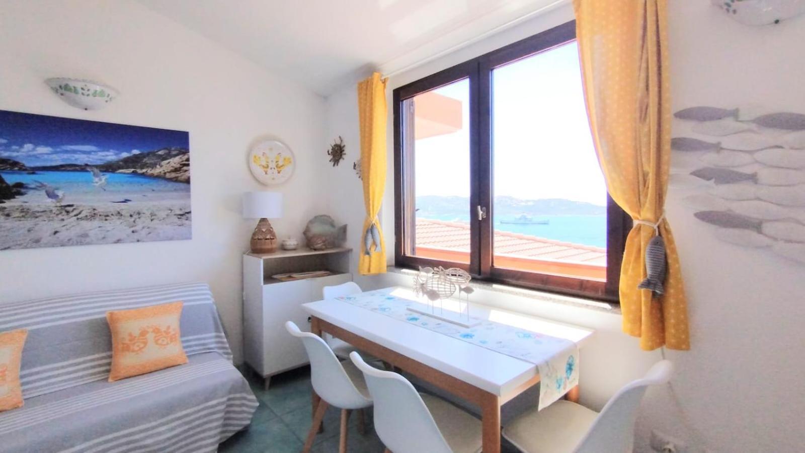 Appartamentino Panoramico...Con Finestra Sul Mare! 马达莱纳 外观 照片
